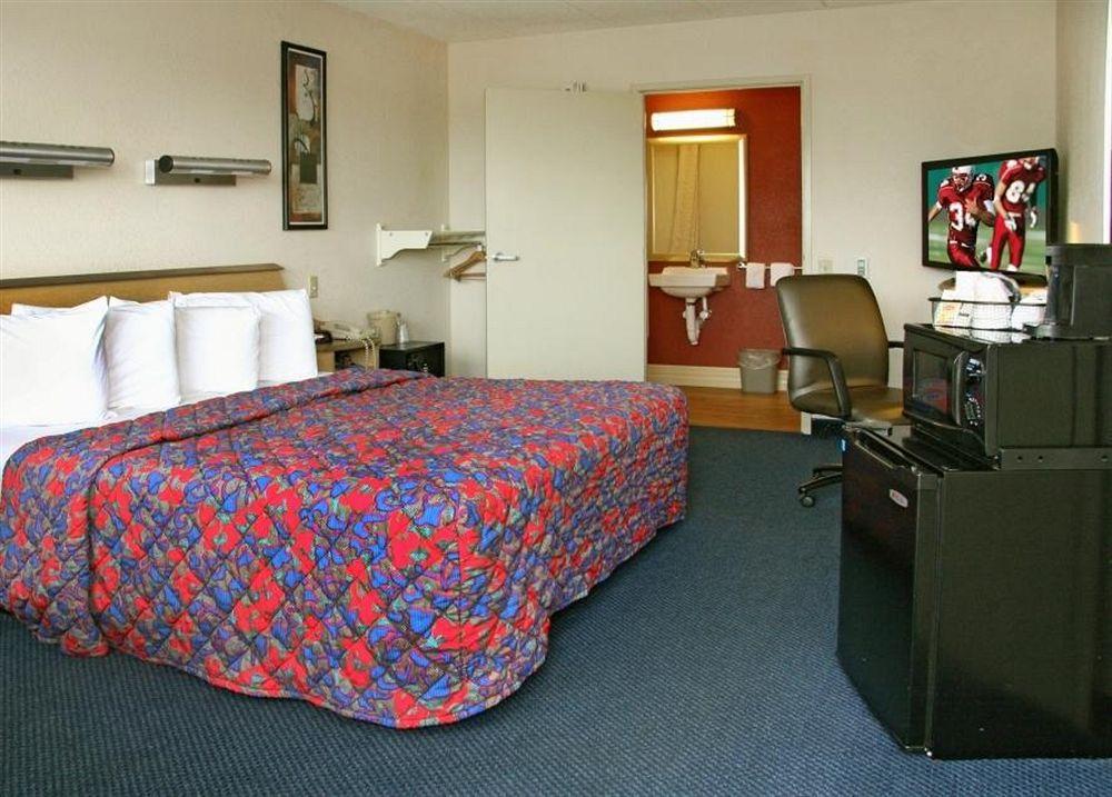 Red Roof Inn Cleveland - Mentor/ Willoughby Oda fotoğraf